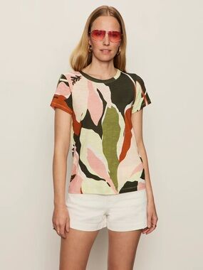 Sanctuary Multicolor Abstract Leaf Print Short Sleeve Tee